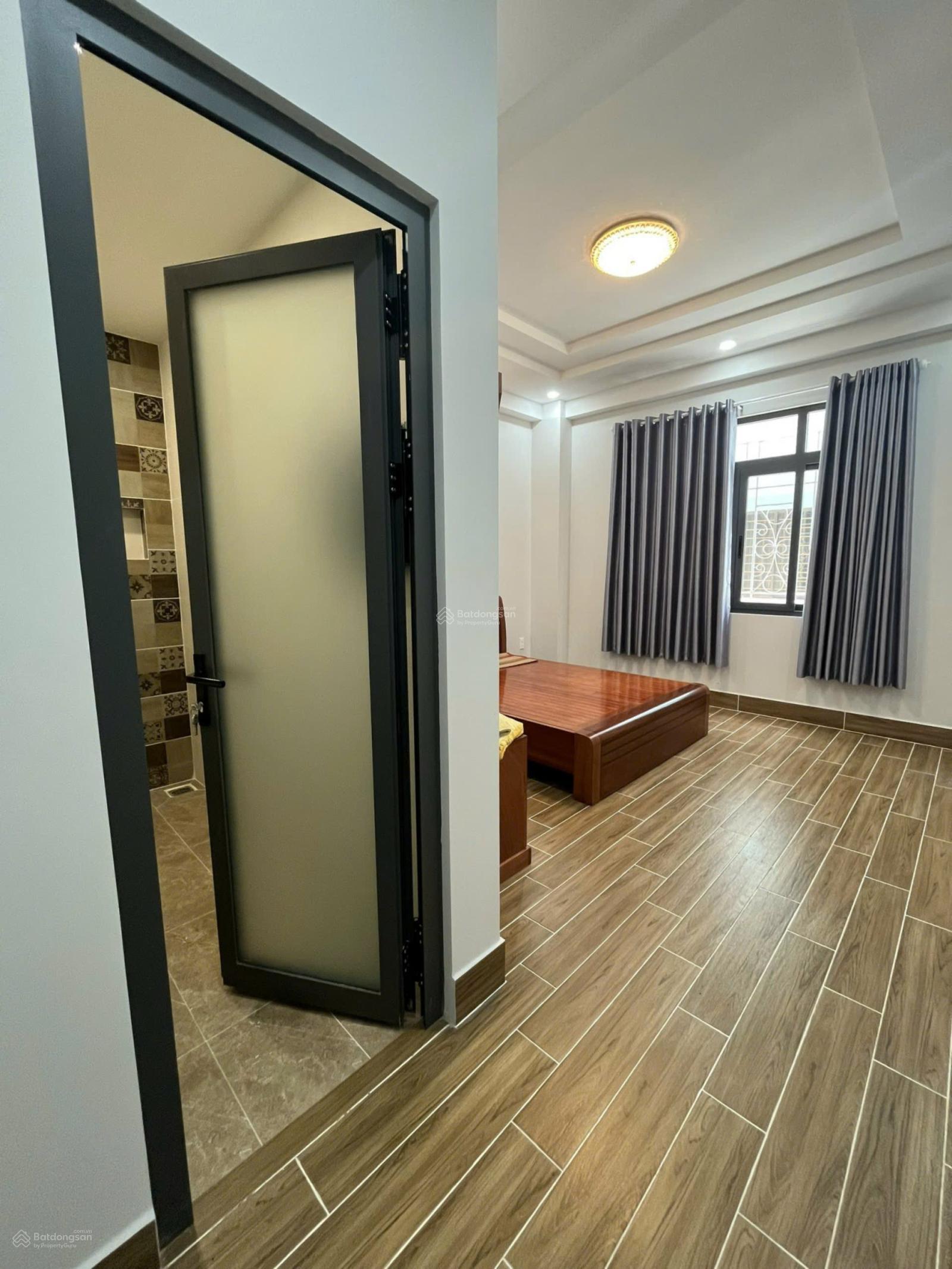 Bán nhà đường 28 sát Metro 4x19m, 76m2 3 lầu , 0703863001 Thanh