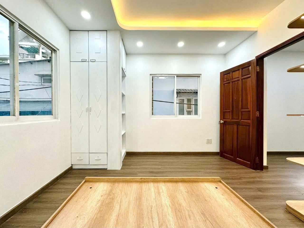Bán Nhà Hẻm Xe Hơi Góc 2MT