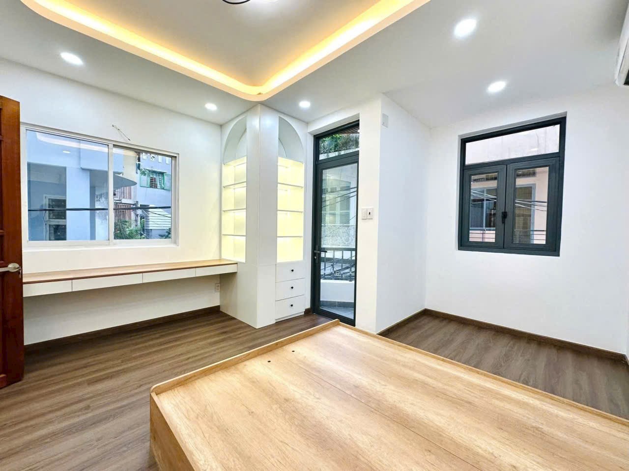 Bán Nhà Hẻm Xe Hơi Góc 2MT