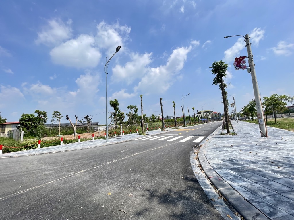 Bán đất Đình Trung - Đông Anh: 40m2, ô tô, 3,9 tỷ