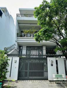 Bán Nhà Hẻm xe Hơi Đường Tân Sơn Nhì