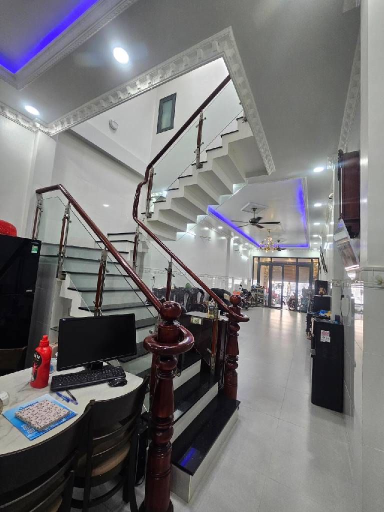 BÁN NHÀ ĐẸP,dọn vảo ở ngay, ĐƯỜNG liên khu 4-5, bình tân