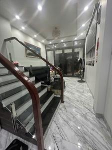bán nhà - định công- mặt ngõ thông-tặng nội thất -về ở luôn