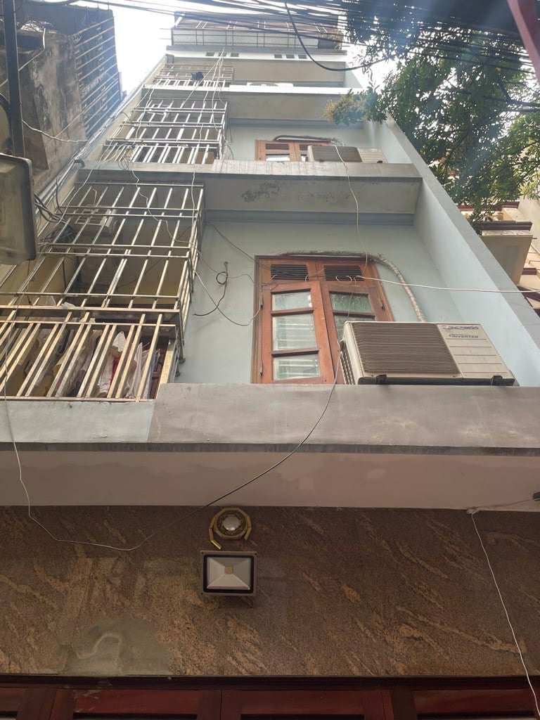 NHÀ DÂN XÂY - Ô TÔ ĐỒ CỬA - TRUNG TÂM NGÃ TƯ SỞ - NHÀ ĐẸP - SỔ A4 - Ở SƯỚNG