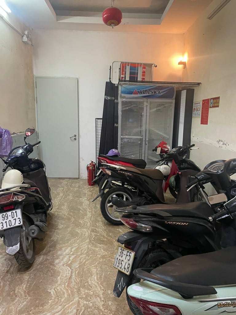 NHÀ DÂN XÂY - Ô TÔ ĐỒ CỬA - TRUNG TÂM NGÃ TƯ SỞ - NHÀ ĐẸP - SỔ A4 - Ở SƯỚNG