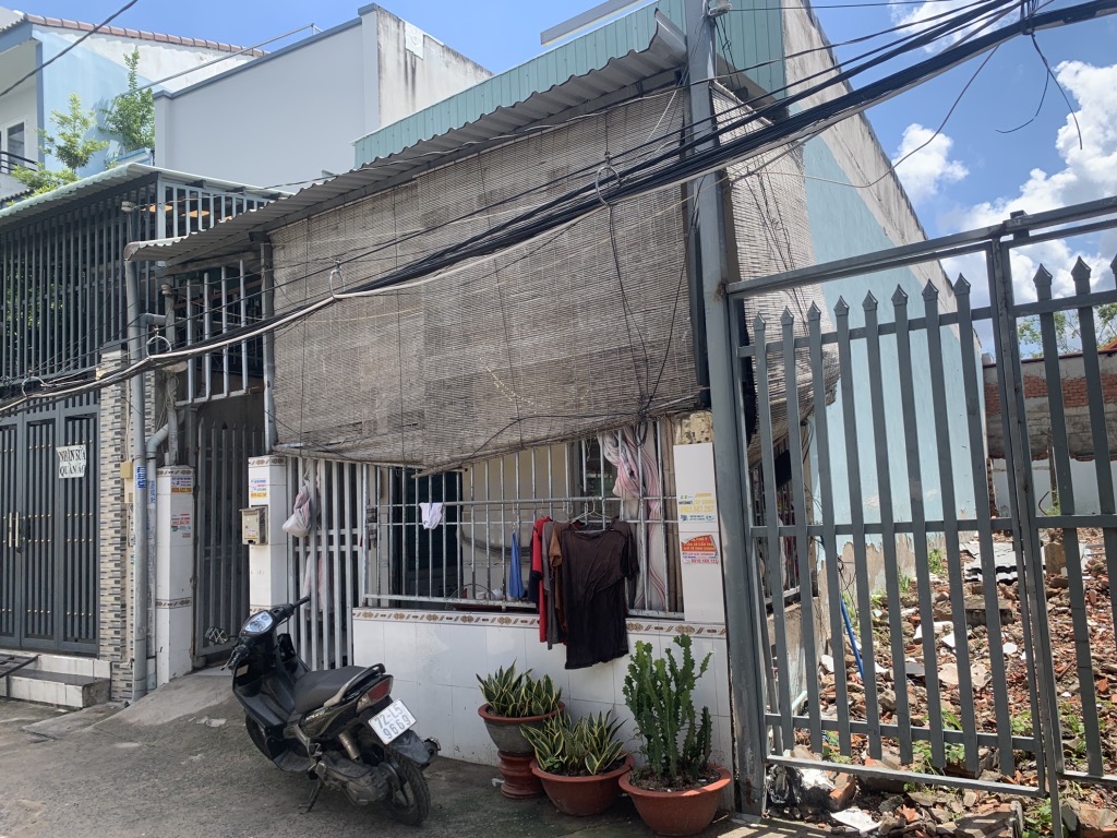 BÁN GẤP DÃY NHÀ TRỌ ĐANG CHO THUÊ 5 PHÒNG