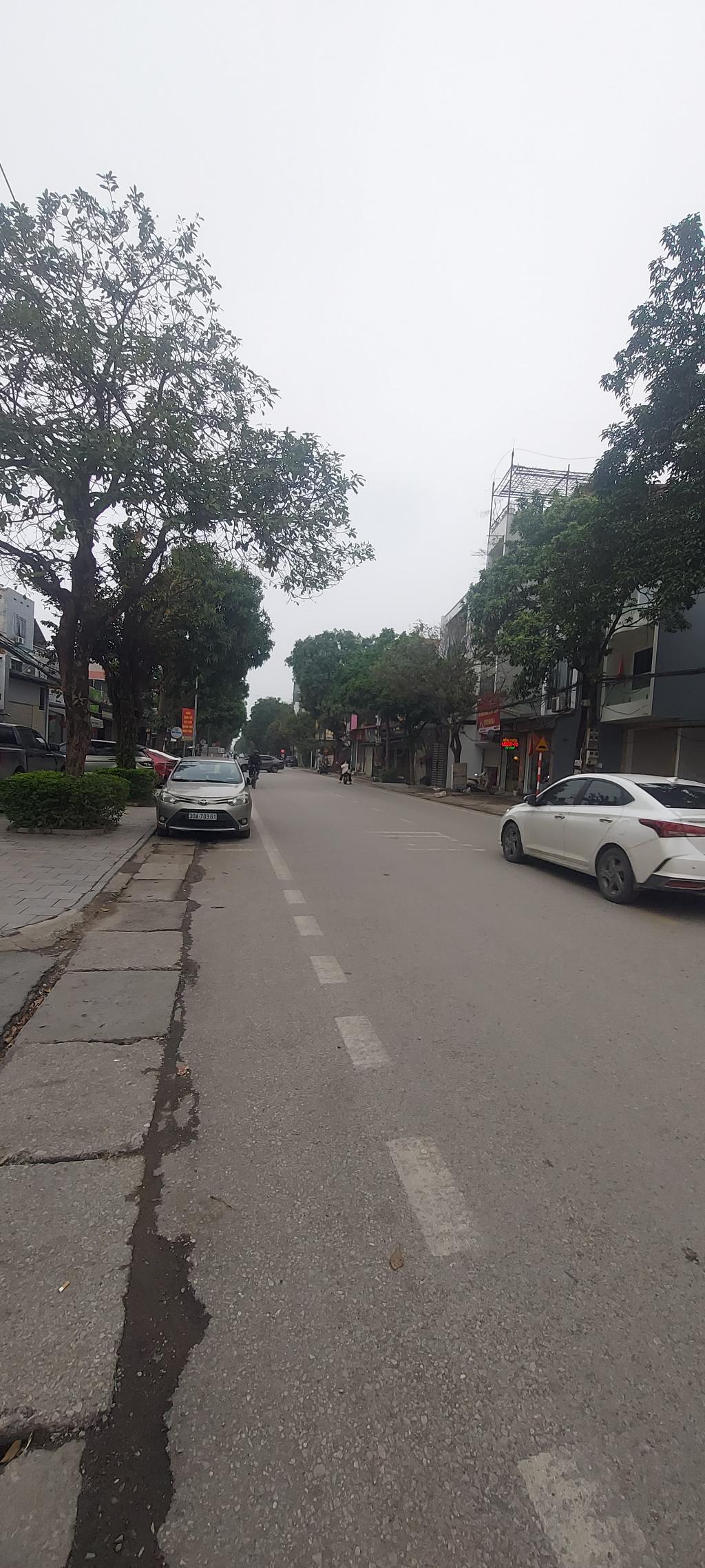 Bán đất