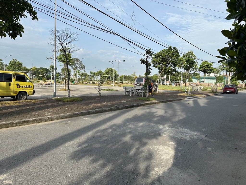 Bán đất