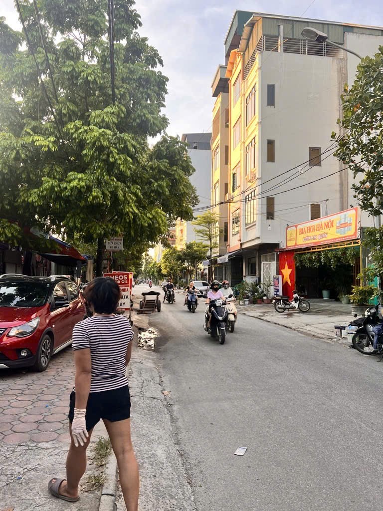 BÁN ĐẤT MẶT PHỐ TIẾN THÀNH 50M2, KINH DOANH ĐỈNH, Ô TÔ GIÁ NHỈNH 14 TỶ