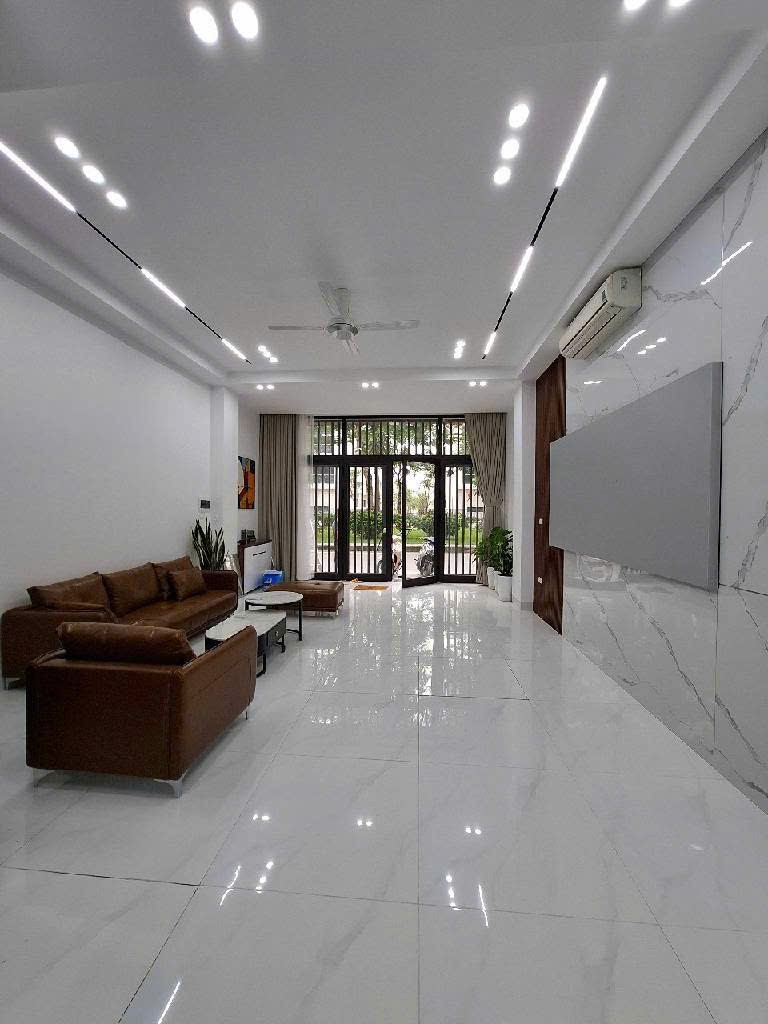 BÁN NHÀ LIỀN KỀ AN HƯNG 5 TẦNG, THANG MÁY 83M2 GIA 2X TỶ