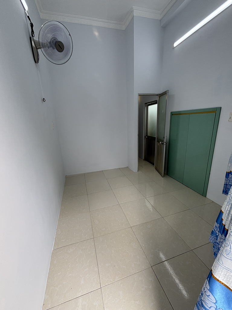 Bán gấp nhà hẻm 233 Phan Anh, sổ riêng, giá 2tỷ2