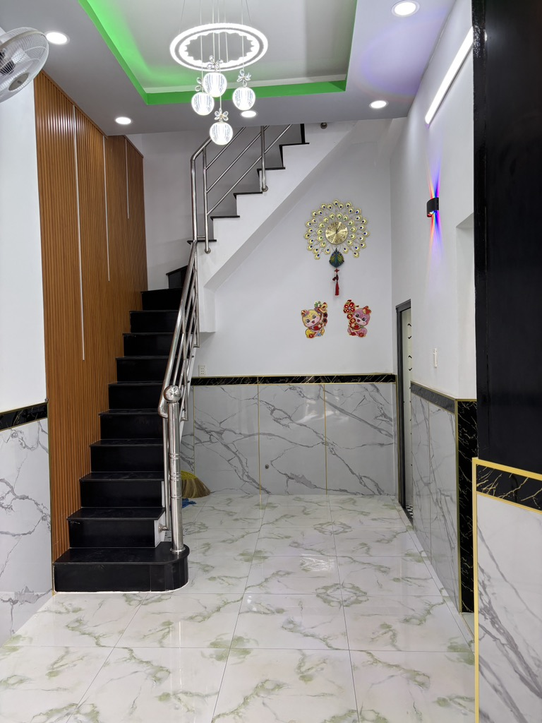 Bán gấp nhà hẻm 233 Phan Anh, sổ riêng, giá 2tỷ2