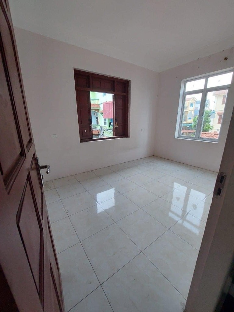 Bán nhà Gia Lâm 57m2 giá 4.65 tỷ