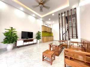 Chính chủ cần bán nhà trung tâm Q.Đống Đa, DT 37m2, ngõ thông, giá 9.x tỷ (x mầm non)