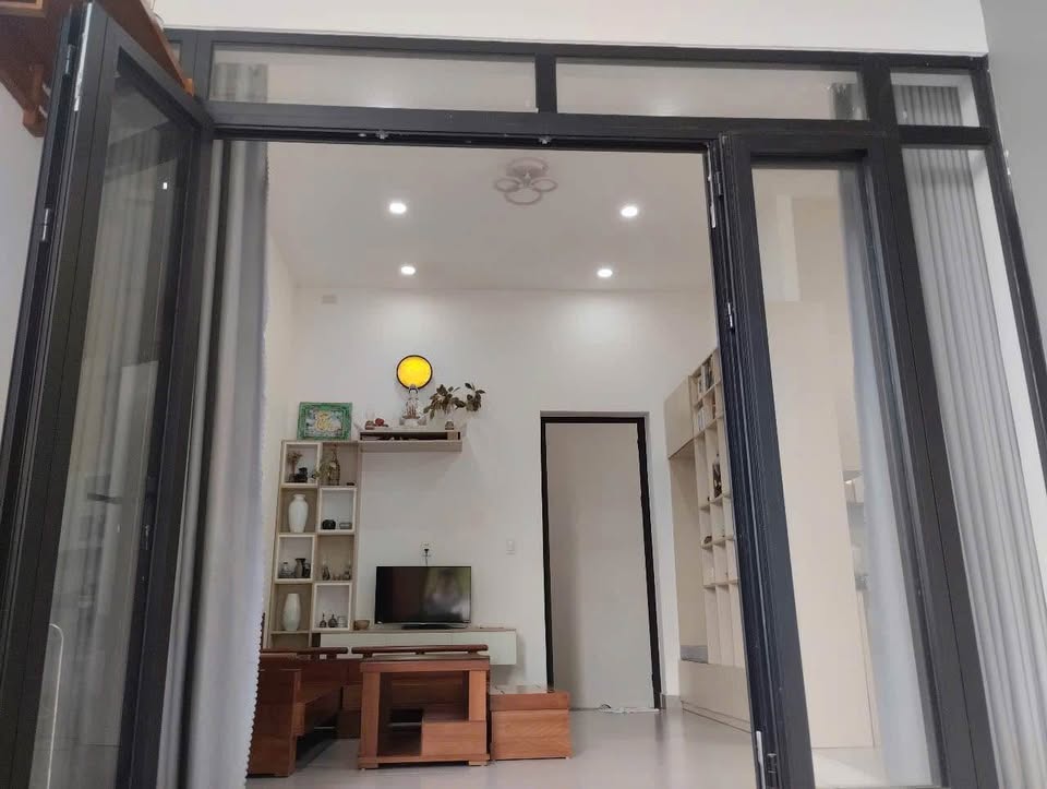 Bán căn nhà 1T1L Giá 3 Tỷ 150tr  ngay Trung Tâm của Long Trường Phường Thủ Đức DT69m2
