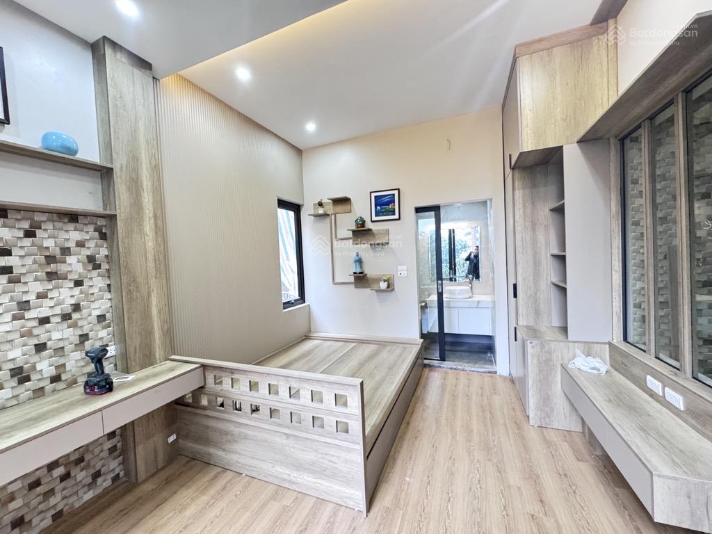 Bán nhà Đức Giang, Long Biên: 38m, 5 tầng, giá 6,98 tỷ: Dân Xây, Ô Tô, gần phố, giá rẻ