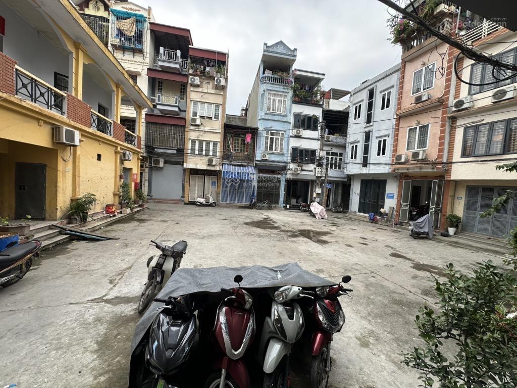 Bán nhà Gia Quất, Thượng Thanh, Long Biên: 43m2, 5 tầng, giá 7 tỷ: Dân xây, gara ô tô