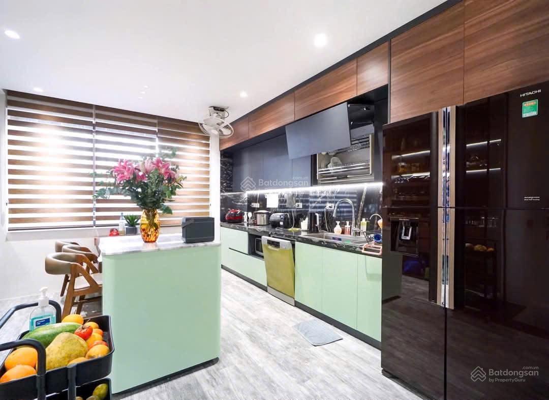 Bán nhà 918 Phúc Đồng, Long Biên: 65m2, 5 tầng, 18,5 tỷ: dân xây, vỉa hè, ô tô, kinh doanh, ở sướng
