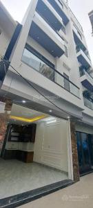 Bán nhà Ô Cách, Việt Hưng, Long Biên: 45m2, 5 tầng, giá 8,8 tỷ: Thang Máy, Ô Tô đỗ cổng, gần chợ