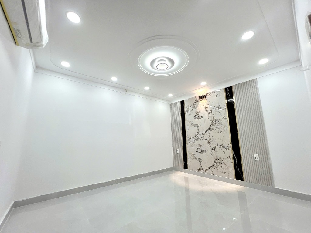 NHÀ PHỐ 3 TẦNG XINH LUNG LINH - NGUYỄN THỊ THẬP NỐI DÀI - HẺM OTO ĐỖ CỬA - FULL NỘI THẤT CAO CẤP - THÍCH HỢP MUA Ở GIA ĐÌNH 3 THẾ HỆ -