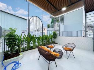 Bán nhà đường Trần Văn Khánh, ngang hơn 5m, shr, vị trí vàng, Khu dân cư hiện hữu, an ninh, yên tỉnh, hàng xóm thân thiện