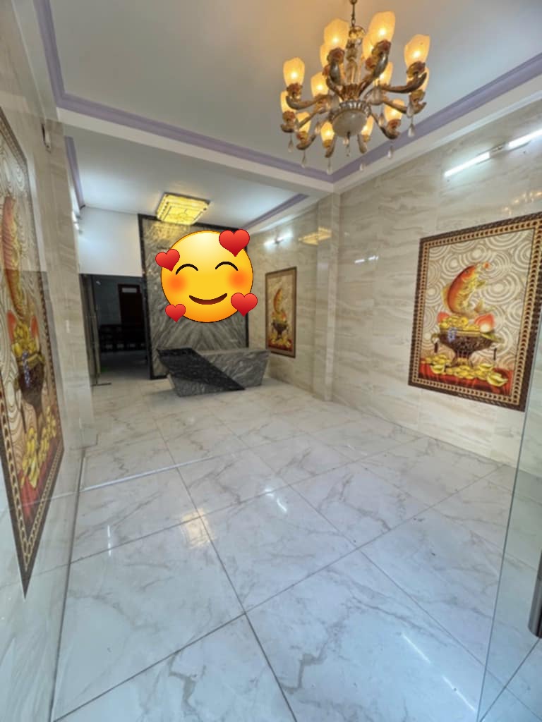 Siêu phẩm nhà mặt tiền đường , 3 tầng , quận 2 .