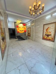 Siêu phẩm nhà mặt tiền đường , 3 tầng , quận 2 .