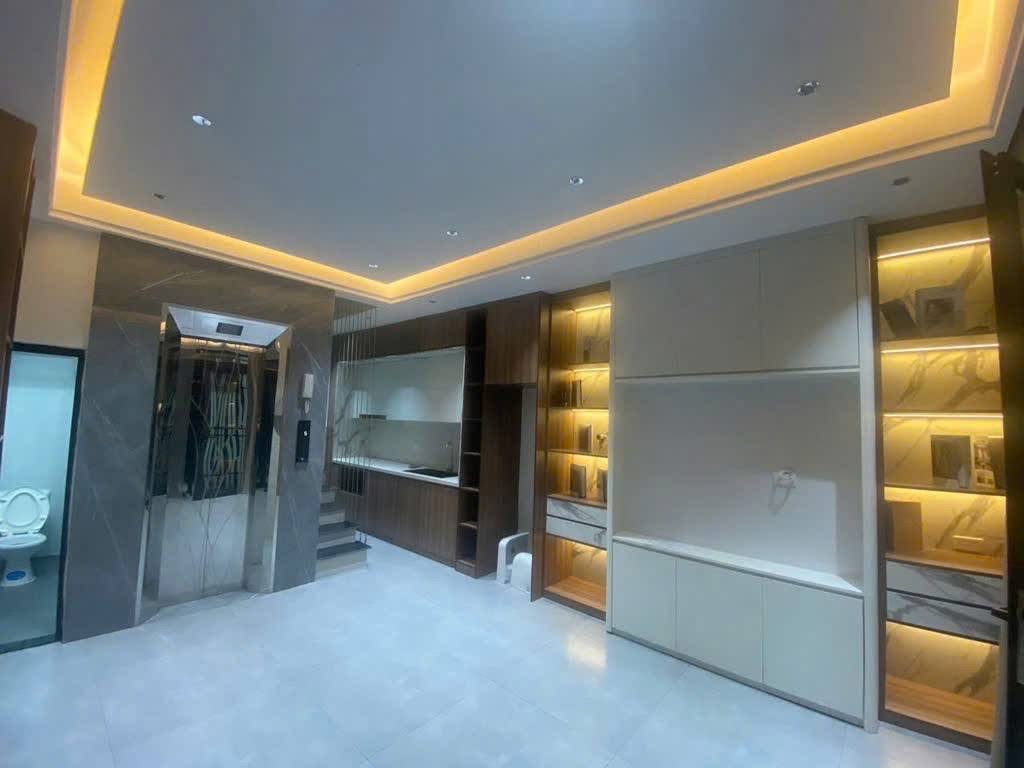 Bán đất Trần Phú - Hà Đông , 2 mặt ngõ , ngay Oto tránh dừng đỗ ngày đêm , 53m2 giá 10.3 tỷ ( có TL )