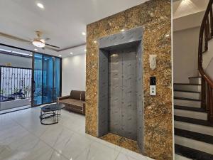Nhà đẹp Hồ Tùng Mậu - ô tô cách 15 m, 3 bước ra mặt đường Quốc Lộ 32
