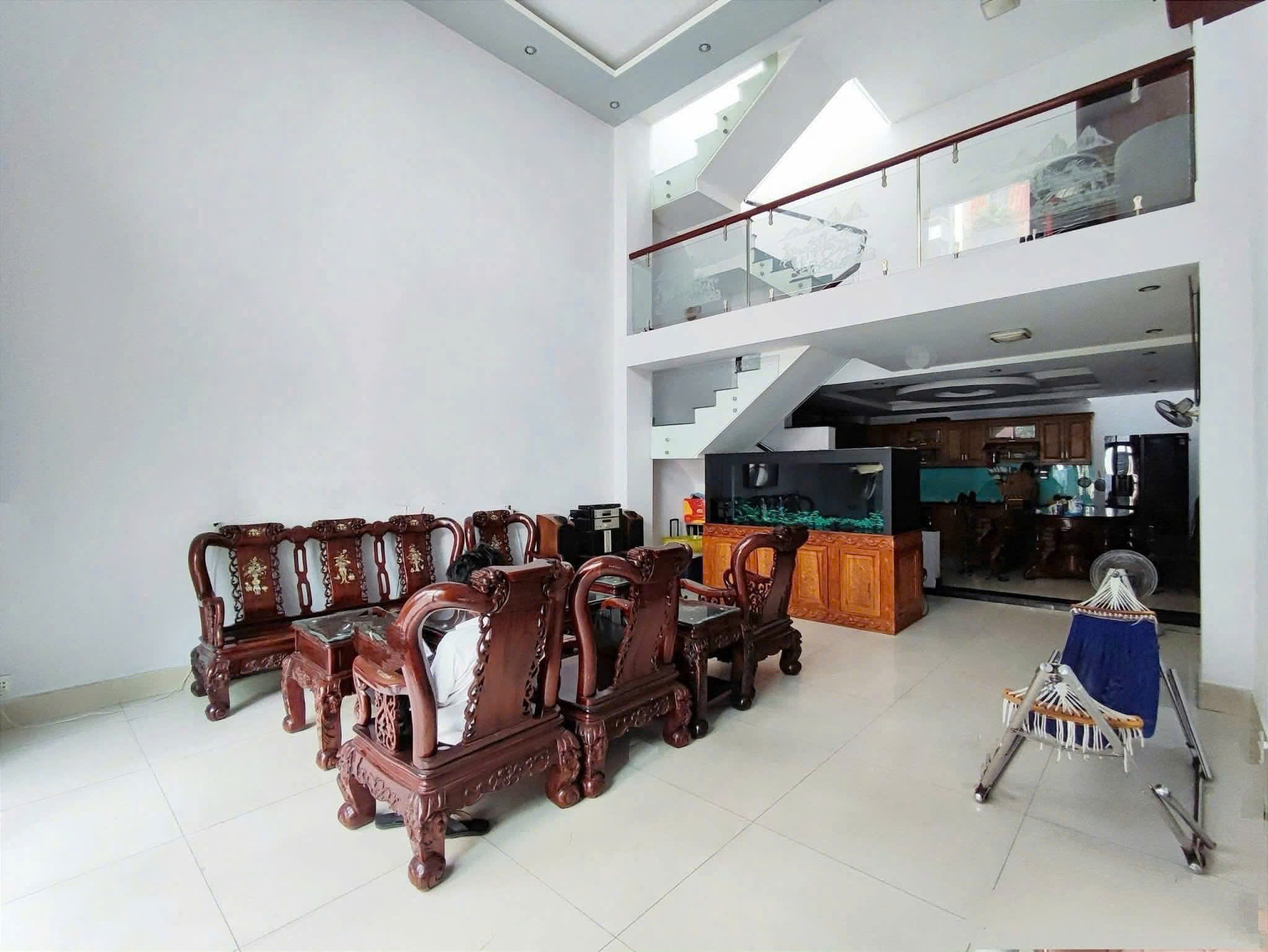 BÁN NHÀ ĐẸP 3 TẦNG Ở NGAY, TIỆN KINH DOANH ĐỈNH- GIA CHỦ THIỆN CHÍ- TRUNG TÂM QUẬN 10