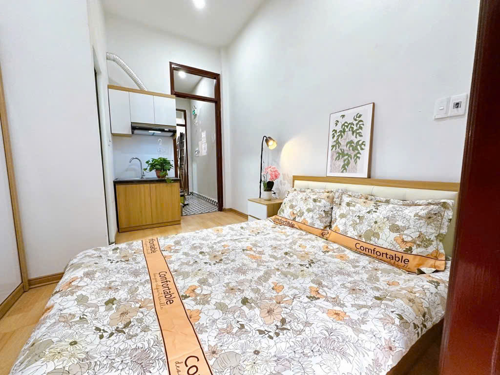 Bán Nhà Đường Xe Hơi - 10m x 20m - 192,6m- 1Trệt 1 lầu - 4PN -4WC- Xã Quy Đức