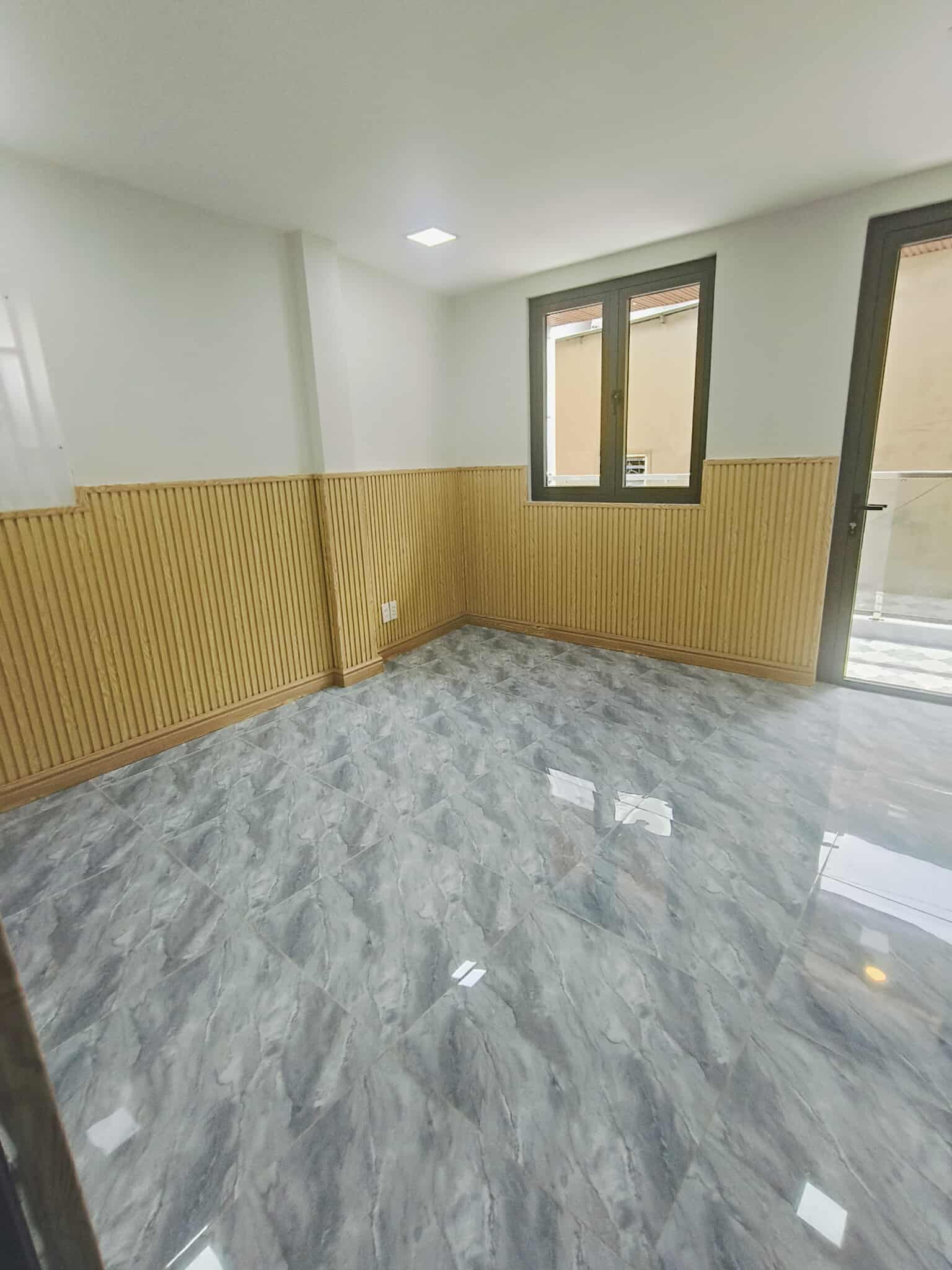 NHÀ SÁT HẺM XE HƠI DƯƠNG BÁ TRẠC QUẬN 8 4.5x12-3 TẦNG- NHỈNH 5 T.Ỷ GỌI 0934040711