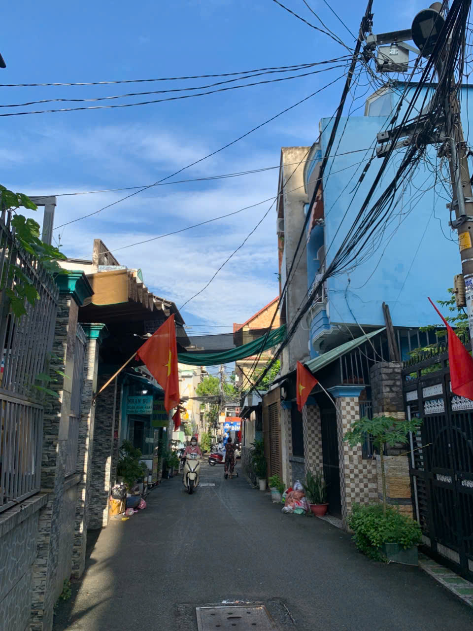 HẺM XE HƠI THÔNG QUANG TRUNG, P8, GV, HCM 4X10M NGAY TRƯỜNG NGUYỄN CÔNG TRỨ 4.56 TỶ
