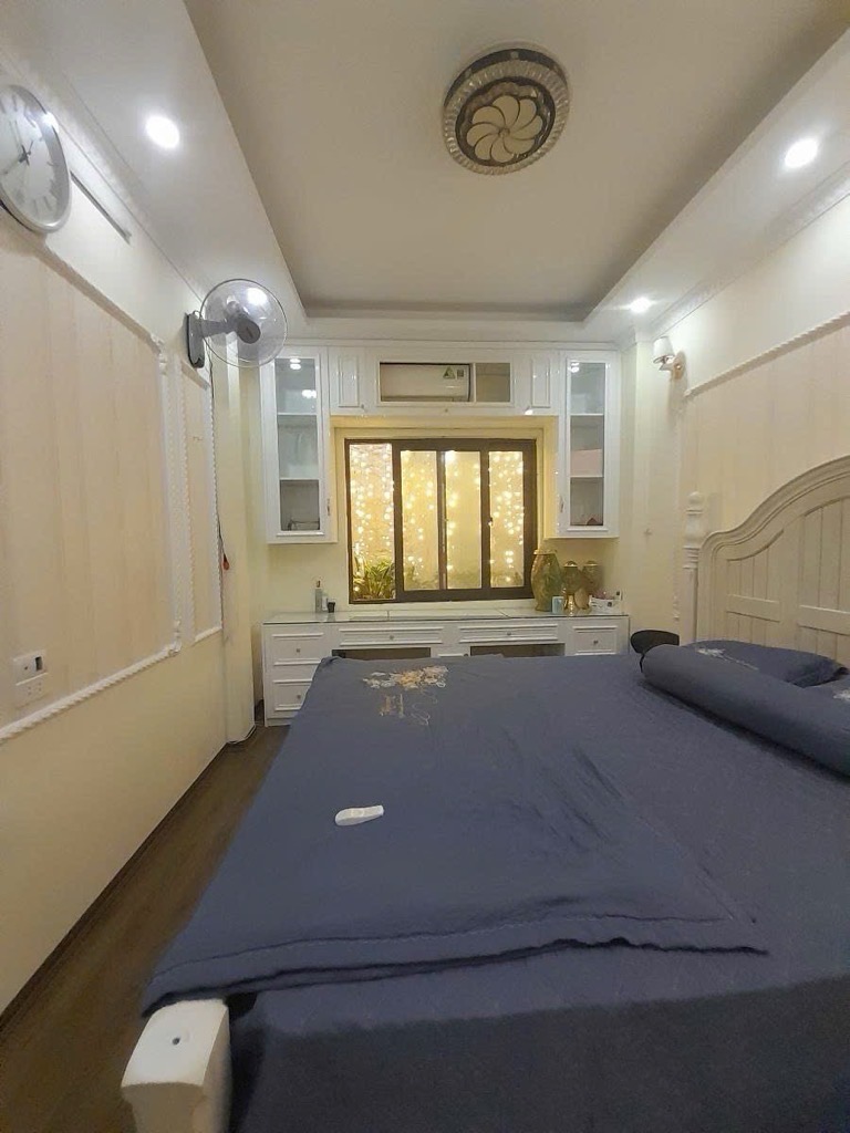 Bán nhà 5 phút đến phố cổ - sẵn nội thất chỉ xách vali vào ở - giá chỉ hơn 6 tỷ