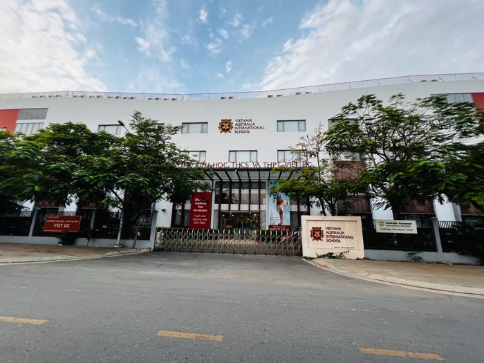 Ngộp bank giảm 400tr giá còn 4.5 tỷ DT 71m2 ngang 3x16
