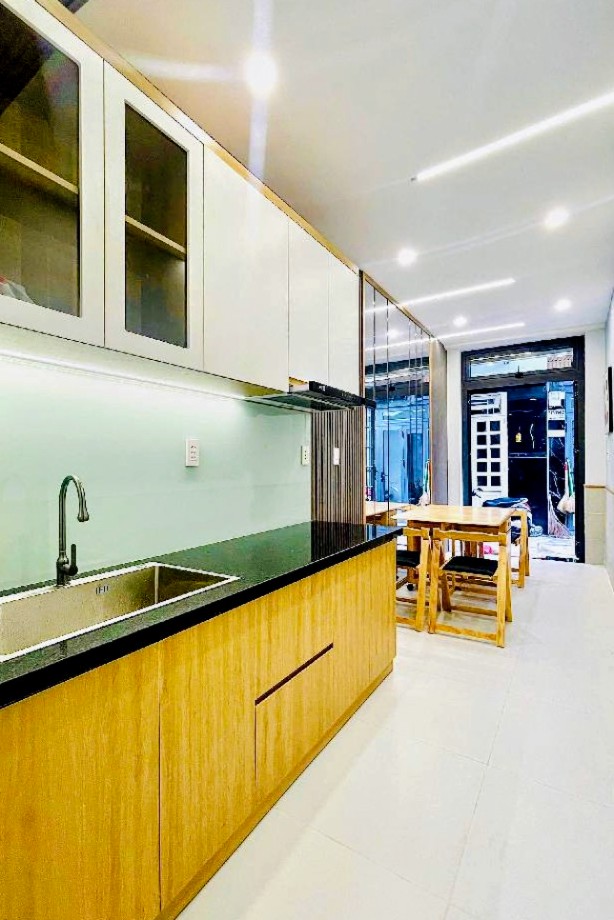 NHÀ ĐẸP – KINH DOANH ĐA NGÀNH – GIÁ 15.5 TỶ