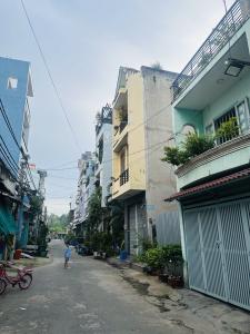 Bán nhà Binh Tân