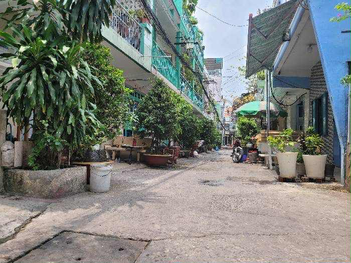 BÁN NHÀ QUẬN 8- TRỊNH QUANG NGHỊ