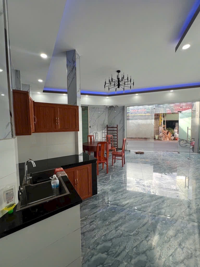 MẶT TIỀN KINH DOANH - NGUYỄN THƯỢNG HIỀN - BÌNH THẠNH- 4 TẦNG- NGANG 10M- Giá 6,5 TỶ