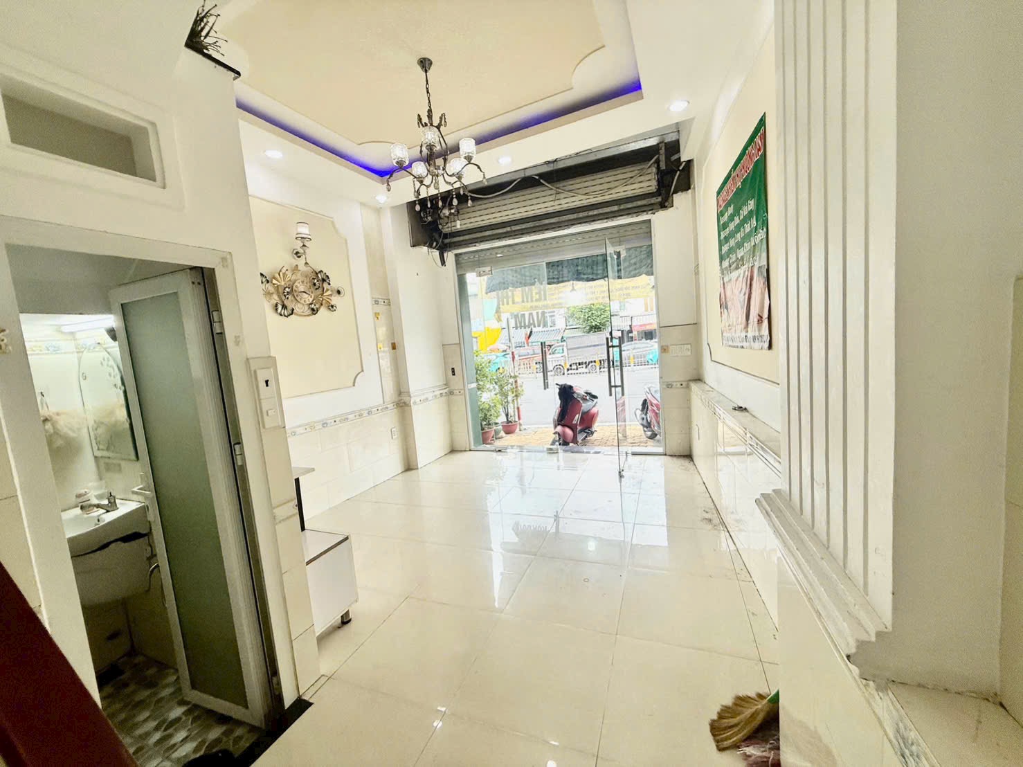HÓT HIẾM MẶT TIỀN PHẠM VĂN ĐỒNG- NGUYỄN XÍ BÌNH THẠNH - 4 TẦNG -NHỈNH 6 Tỷ