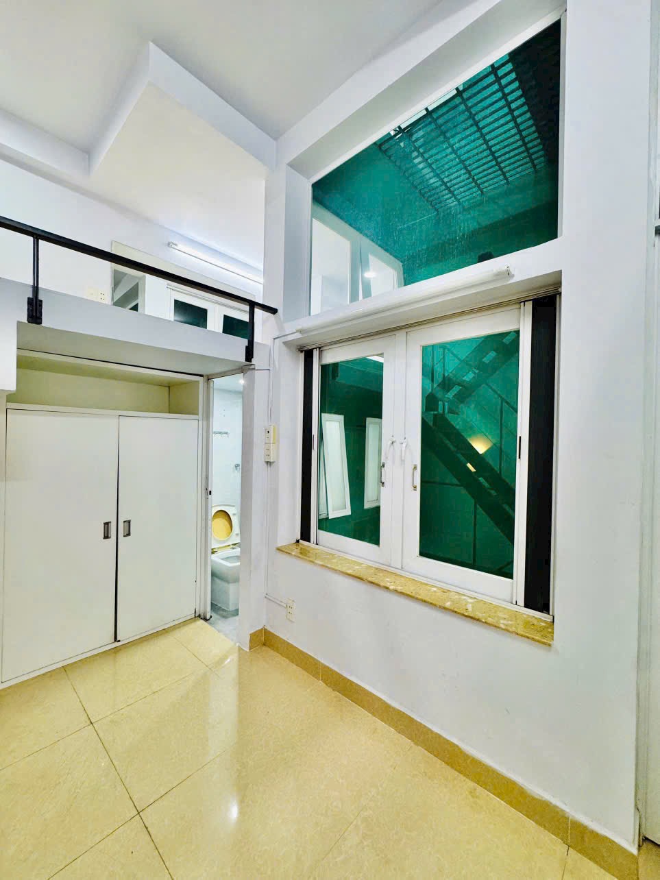 Ô TÔ ĐẬU CỬA- NƠ TRANG LONG- BÌNH THẠNH—4 TẦNG- 4.48 TỶ TL