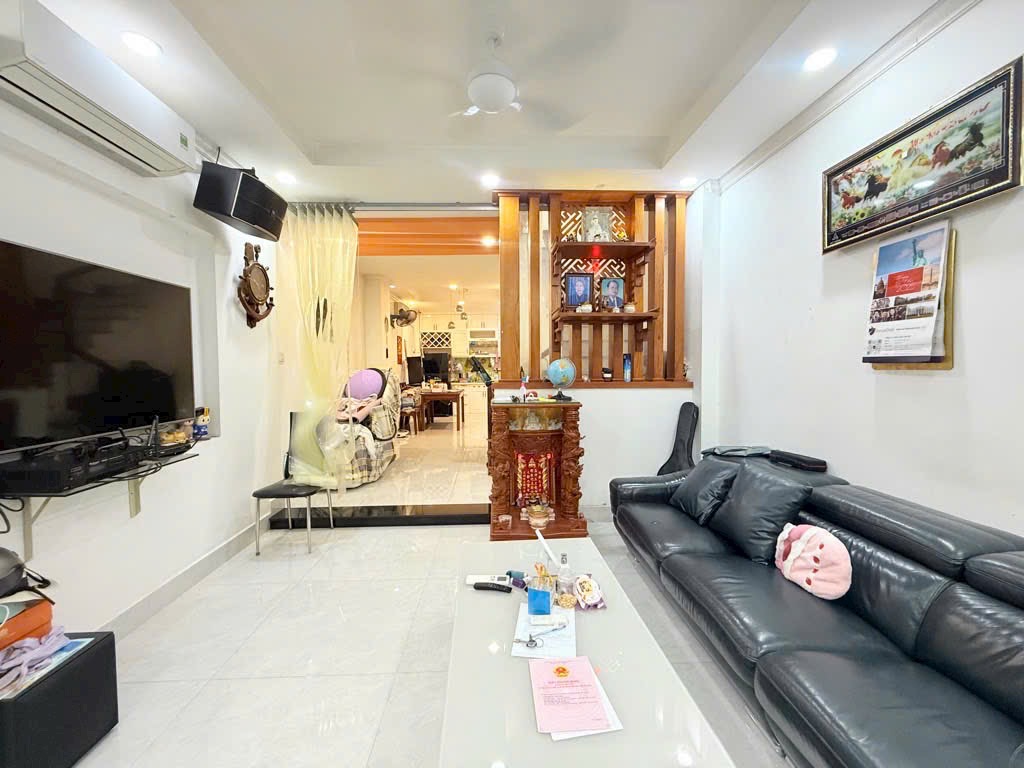 BÙI ĐÌNH TUÝ- 10M RA HẺM XE TẢI THÔNG NGÔ ĐỨC KẾ- 4 TẦNG