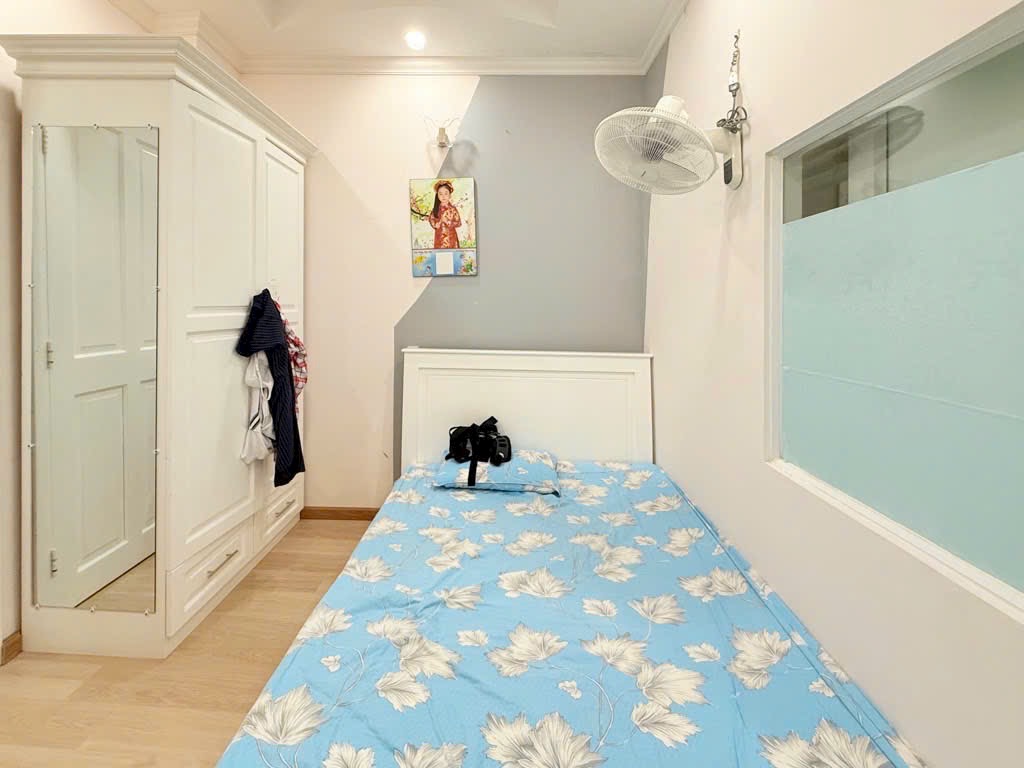 BÙI ĐÌNH TUÝ- 10M RA HẺM XE TẢI THÔNG NGÔ ĐỨC KẾ- 4 TẦNG