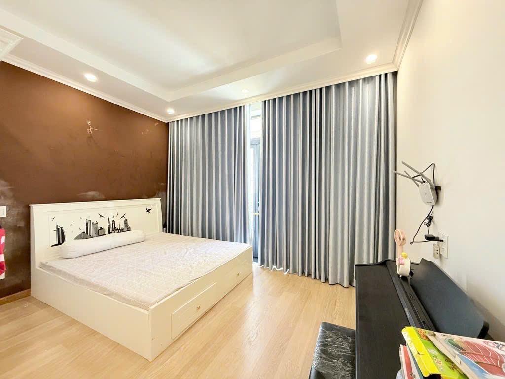 BÙI ĐÌNH TUÝ- 10M RA HẺM XE TẢI THÔNG NGÔ ĐỨC KẾ- 4 TẦNG