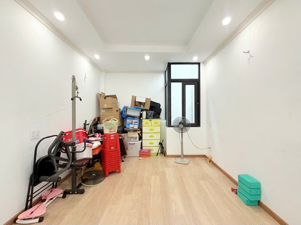 BÙI ĐÌNH TUÝ- 10M RA HẺM XE TẢI THÔNG NGÔ ĐỨC KẾ- 4 TẦNG