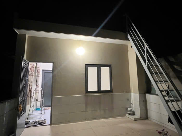 BÁN GẤP NHÀ 3 TẦNG MỚI TOANH 333M2 - VỊ TRÍ ĐẸP GIÁ SIÊU RẺ CHỈ 5.9 TỶ