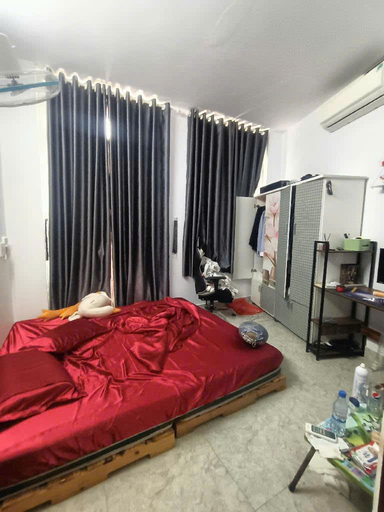 Bán nhà 2 tầng Q9 51m2- 2 tỷ x - hẻm ô tô - full nội thất 2 điều hoà - gần Vinhomes.