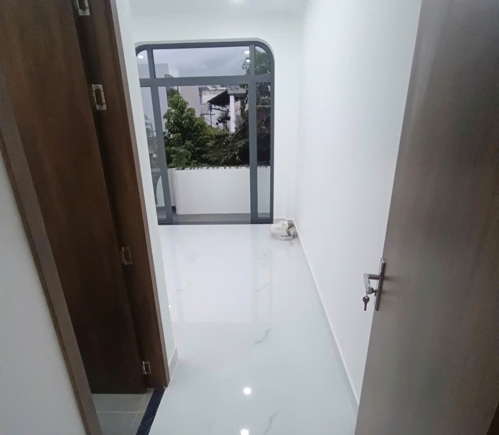 Bán nhà 3 tầng mới xây 61.6m2 - Nhỉnh 5 tỷ - Phường Long Bình Q9