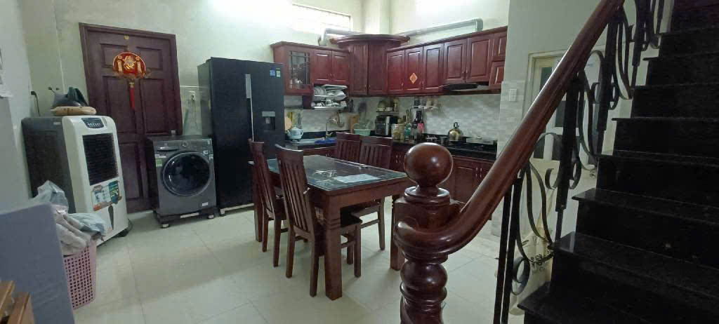 BÁN NHÀ 4 TẦNG 60M2 Q9 - 4.9 TỶ - NỘI THẤT SANG - GẦN VINHOMES