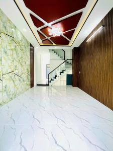 BÁN NHÀ MỚI Q9 - NHỈNH 5 TỶ - HẺM XE HƠI - DÒNG TIỀN